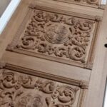 Накладка на дверь из массива дуба с 3D элементами